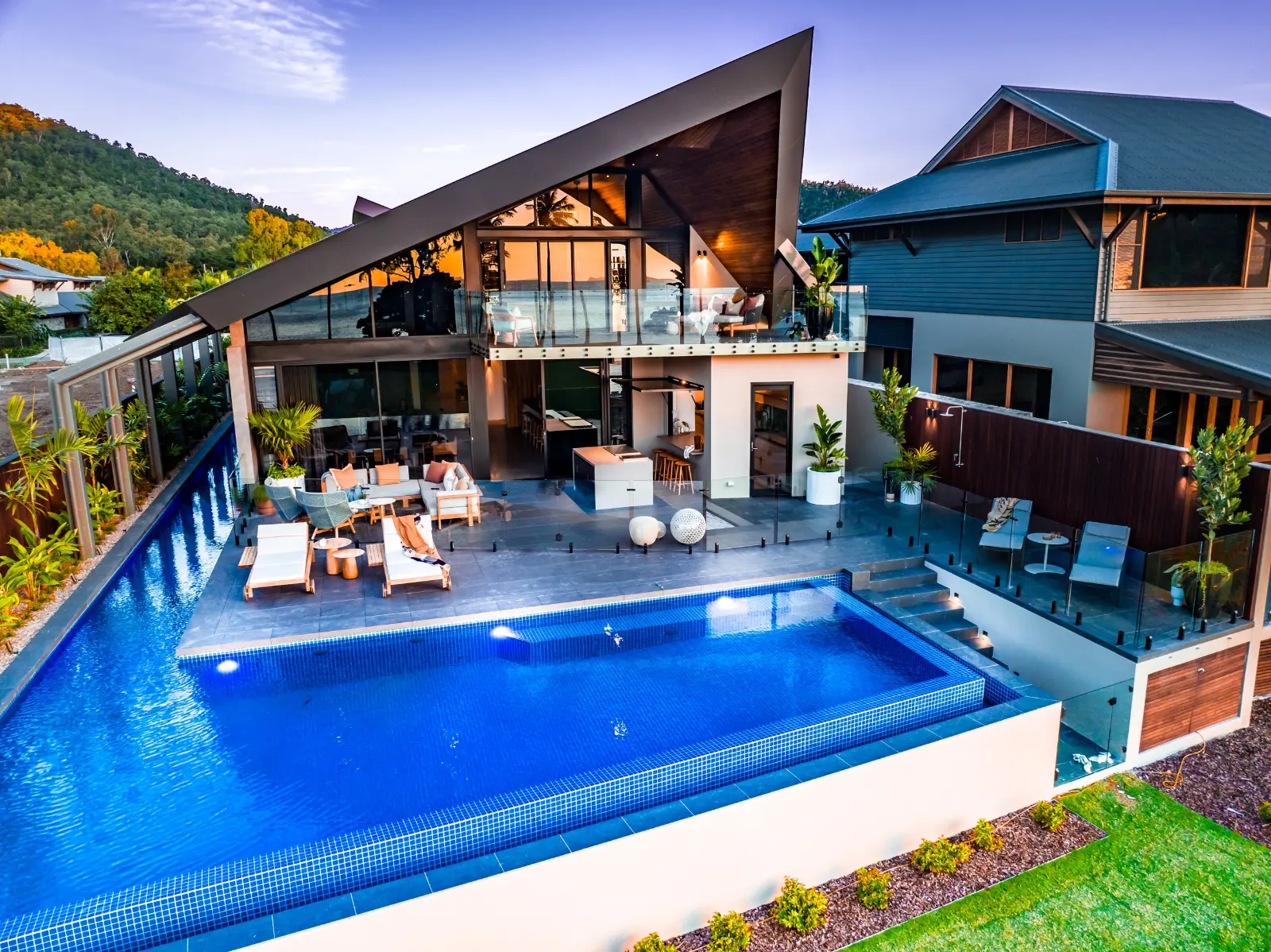 Larimar, Whitsundays. The house and pool above the water.